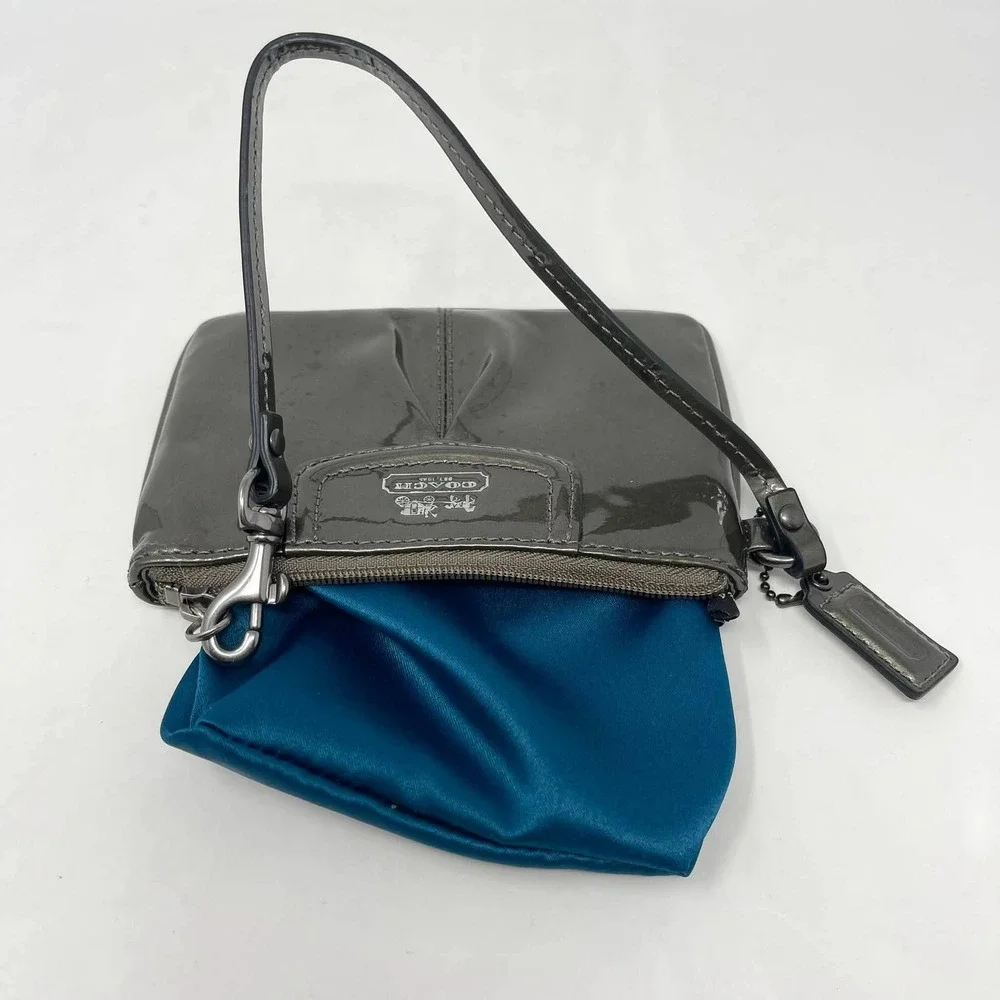 Coach Madison Patent Leather Wristlet Pewter Metallic Gray w/Hangtag Y2K